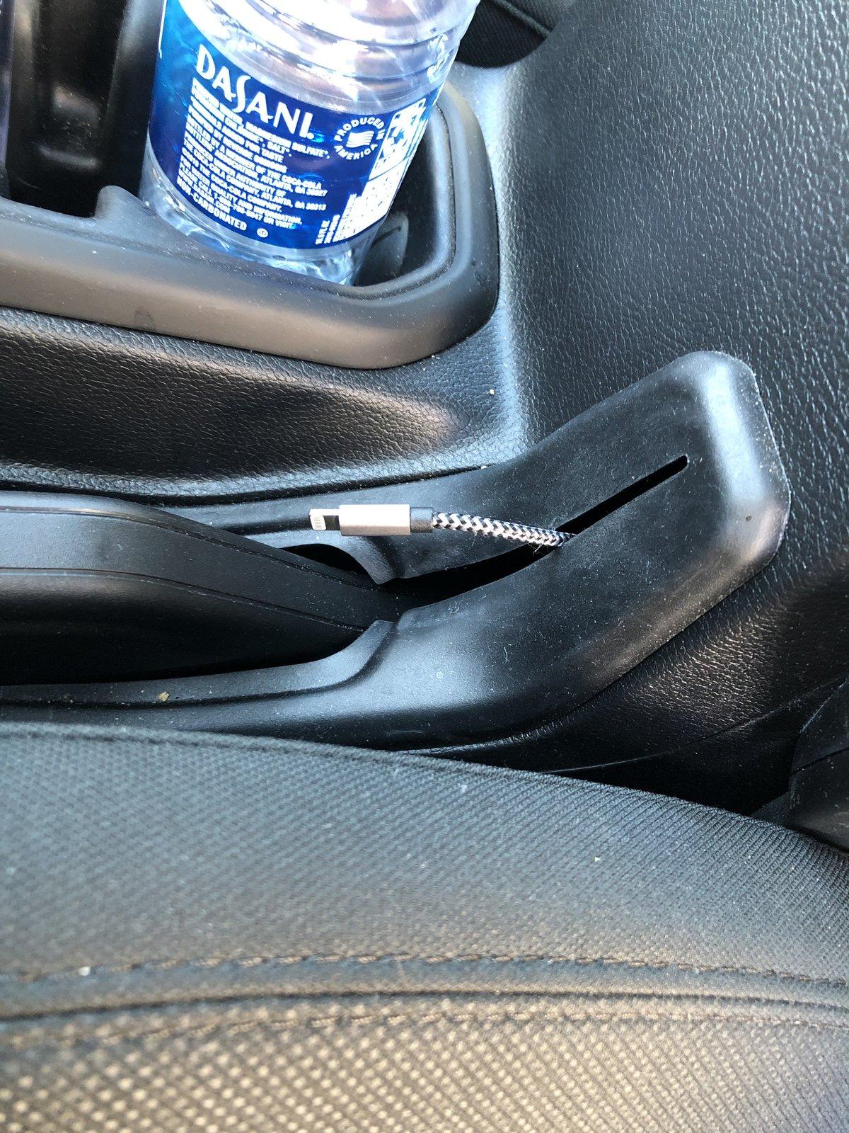 Jeep Gladiator Interior lock box? image
