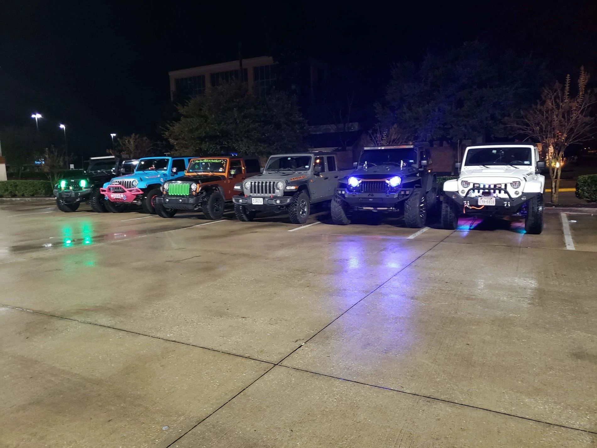 Jeep Gladiator Jeeps Parking Next To Jeeps received_877245119359380