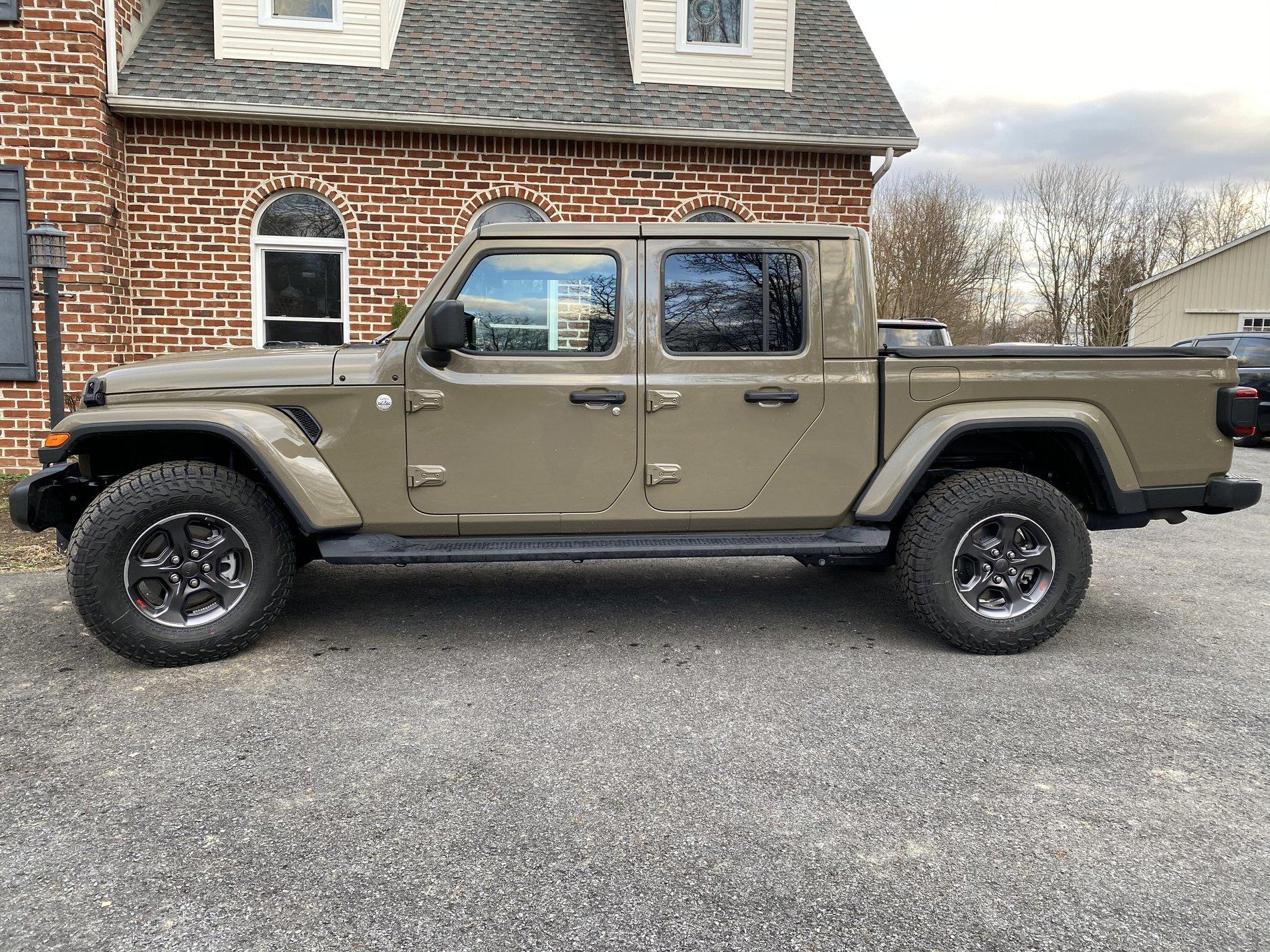 Jeep Gladiator Not seeing any overland pictures 37F54665-F087-42A6-B8E2-B19D97085980