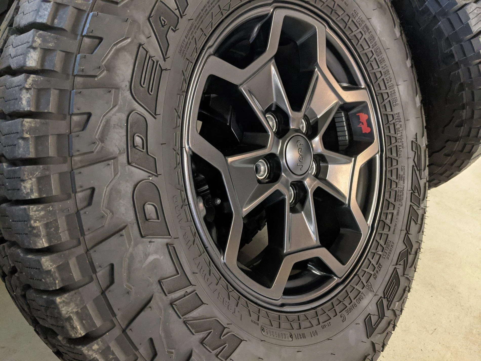 Jeep Gladiator SOLD - 4 Rubicon LE rims and 5 Falken ATs with TPMS IMG_20200105_122023
