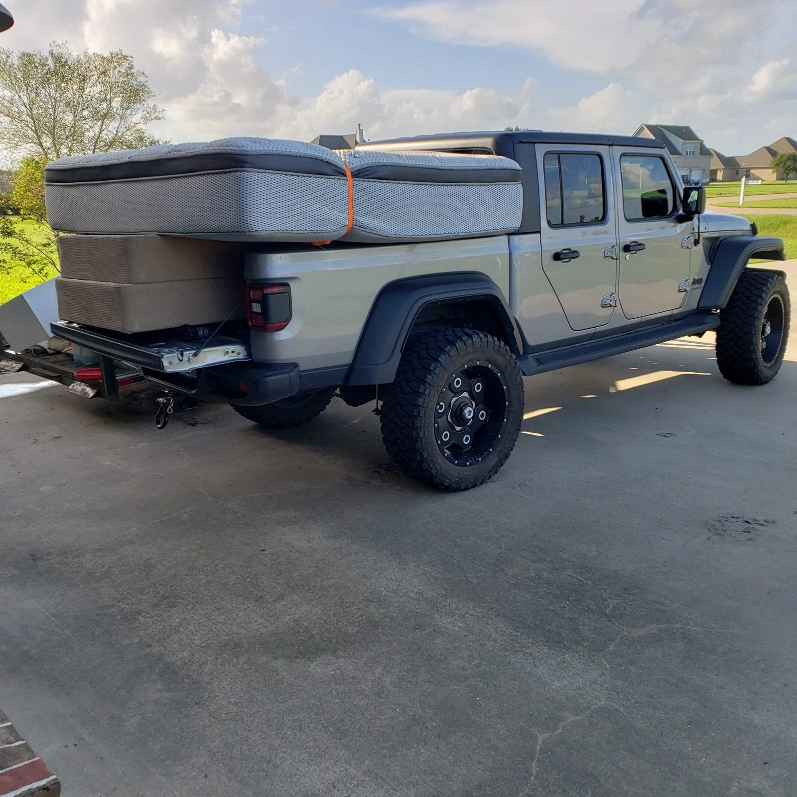 Jeep Gladiator Post your payload pics! 20190922_172618