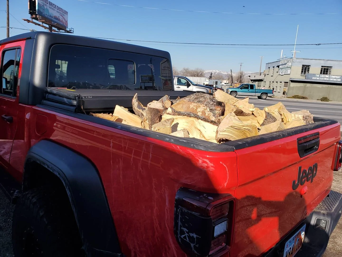 Jeep Gladiator Post your payload pics! 79385616_10221484143356651_468404859809300480_o