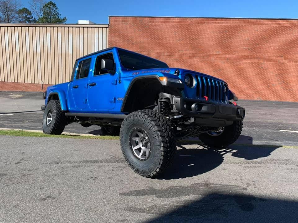 Jeep Gladiator Rock Krawler 3" X Factor JT System Jeep1