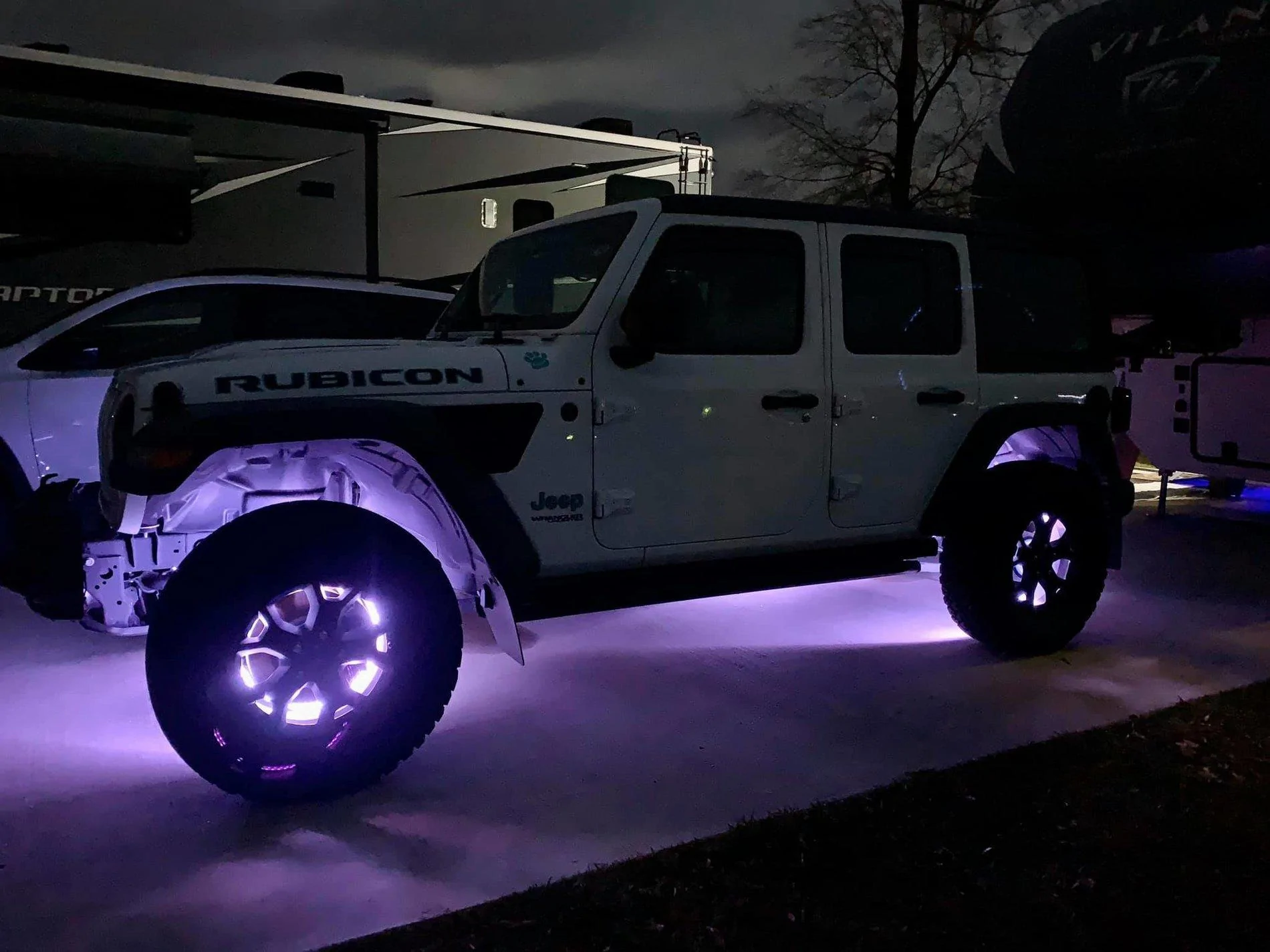 Jeep Gladiator ORACLE Lighting LED Illuminated Wheel Rings oracle_wheel_rings_jeep_JK_LED_underbody_pink