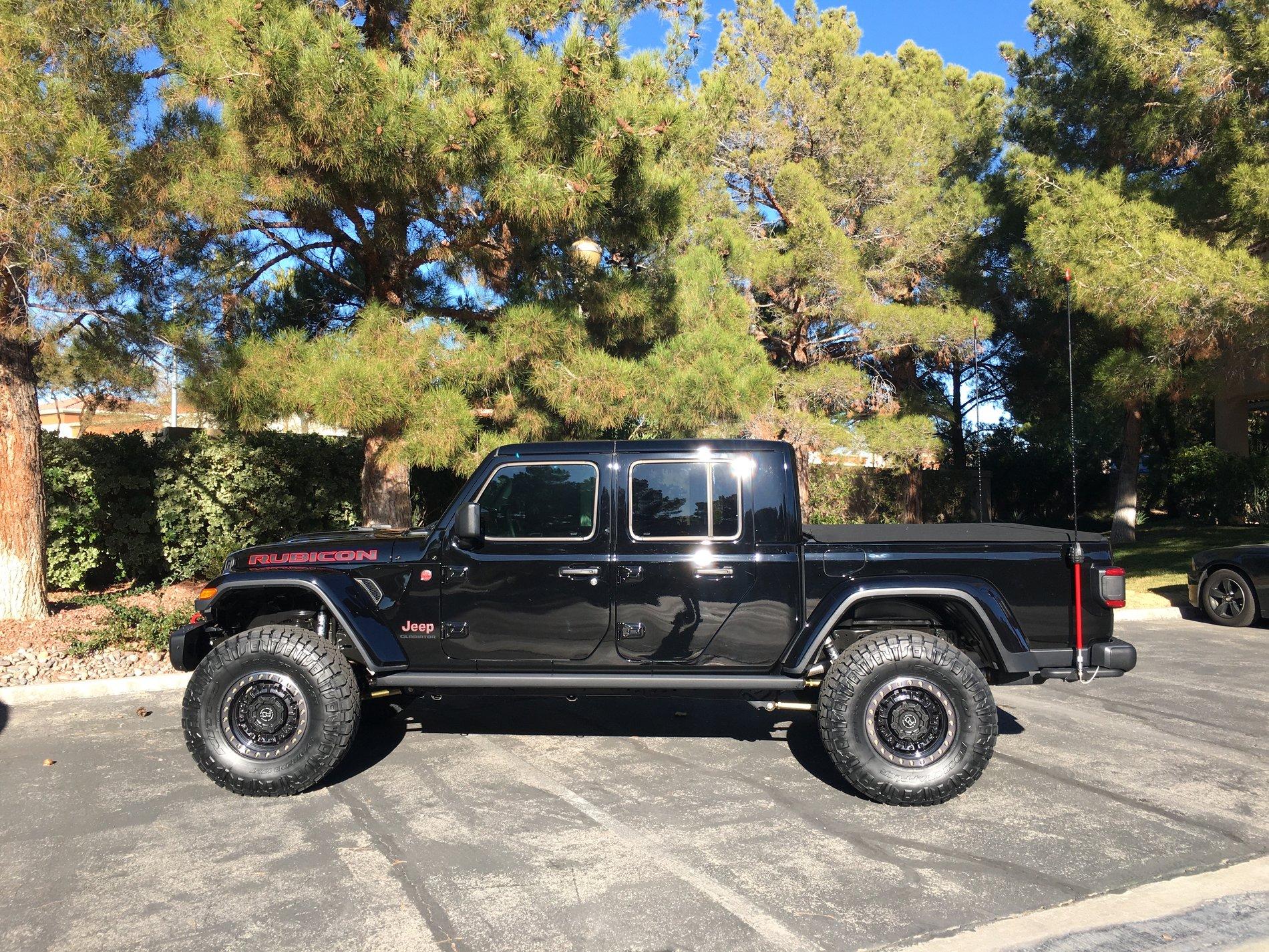 Jeep Gladiator Now with Gamechanger 3.5" and much more IMG_0103