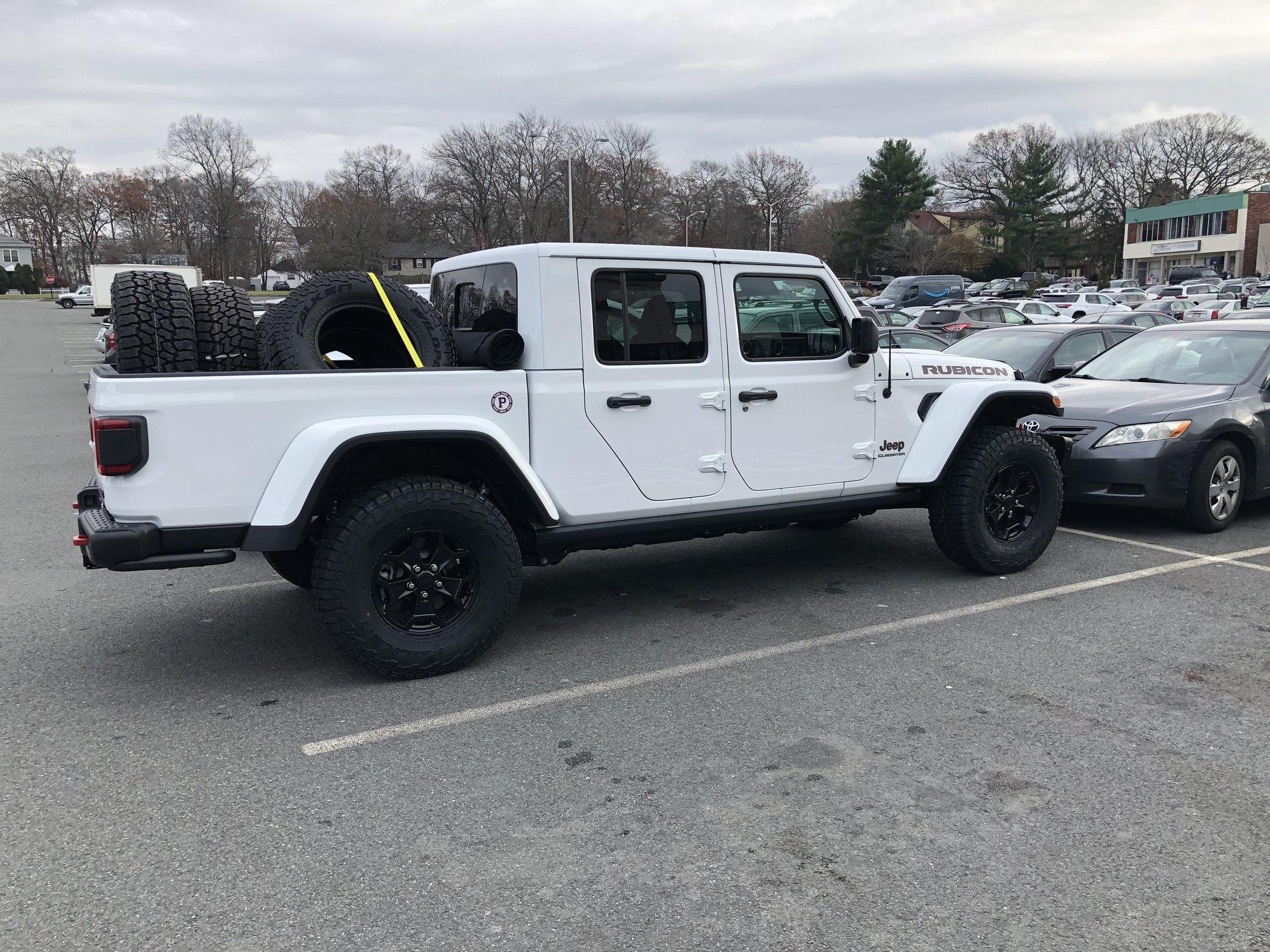 Jeep Gladiator Post your payload pics! 447F778F-C068-4339-8EFA-3918CBF389EE