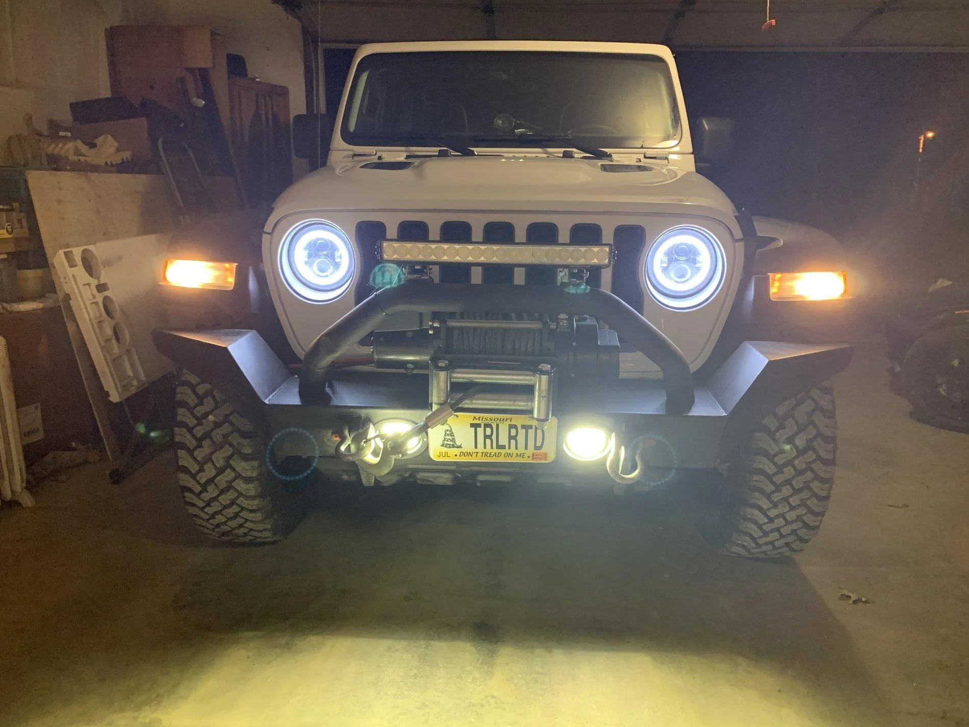 Jeep Gladiator What winch? 08A28BA9-B662-412A-AF14-57EE3E096EC2