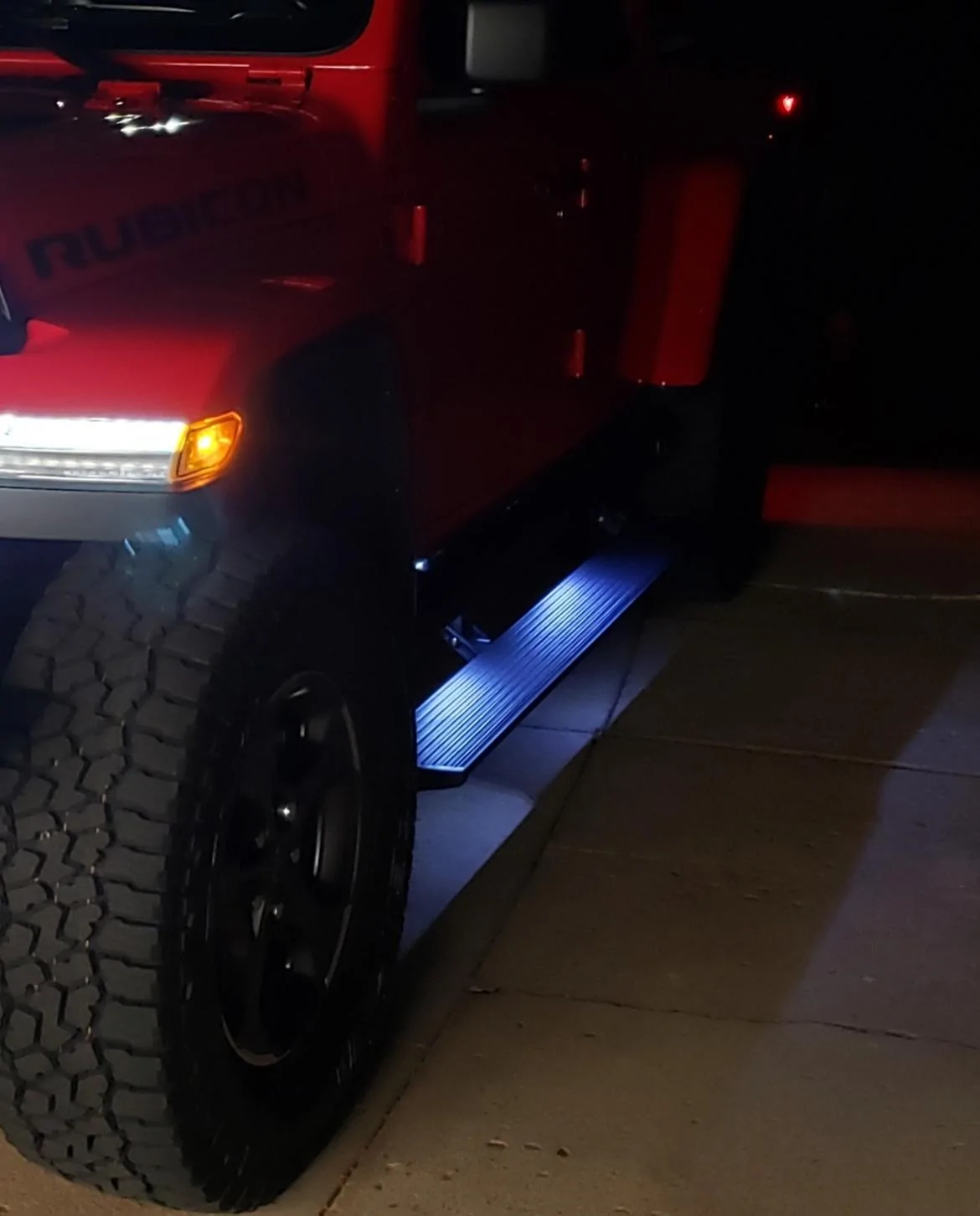 Jeep Gladiator Amp research power step XL 20200111_120423