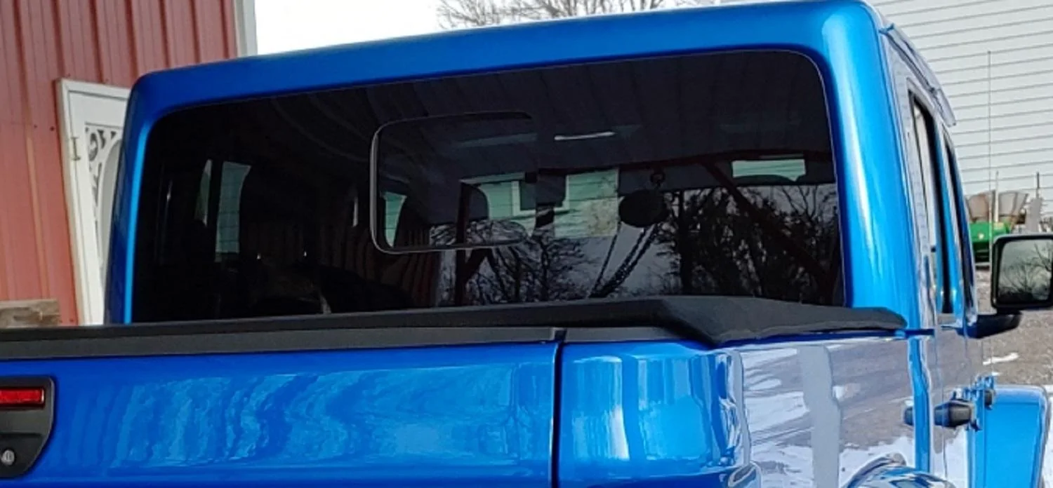 Jeep Gladiator Breaking up the rear window look? back-windo