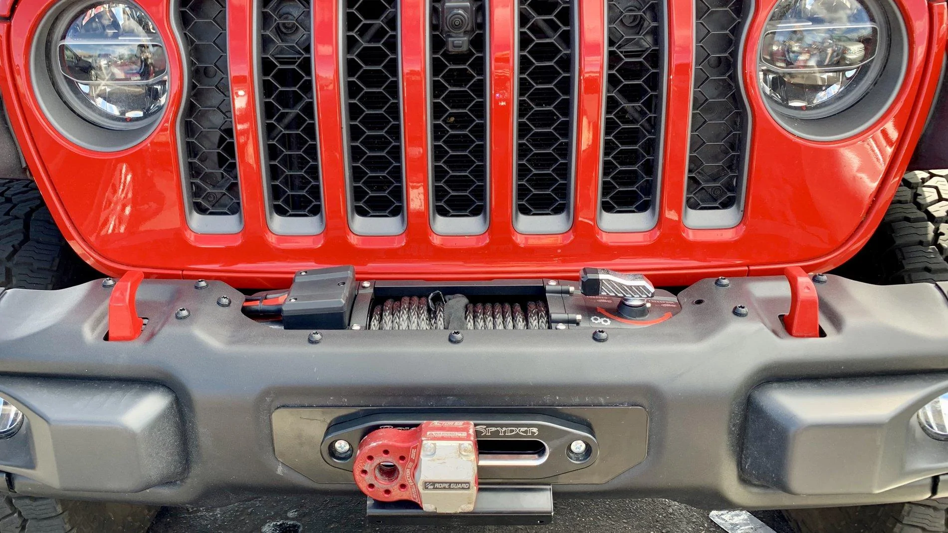 Jeep Gladiator What winch? 90286537-D750-451C-B155-DF9119B2860C
