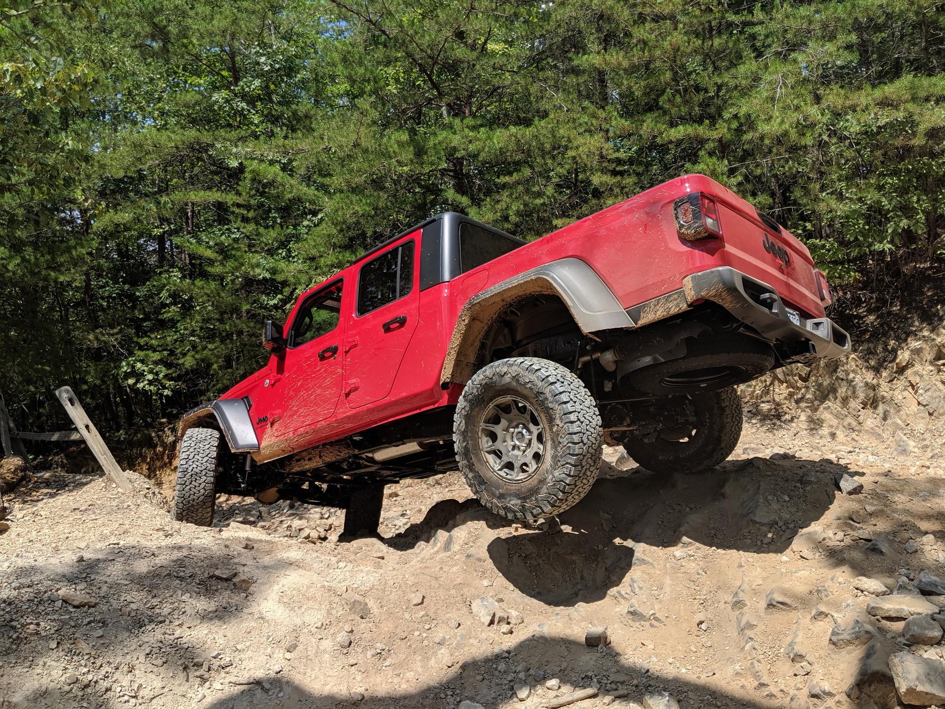 Jeep Gladiator Jeff's Firecracker Sport Maxtow Build 3zc4zxT