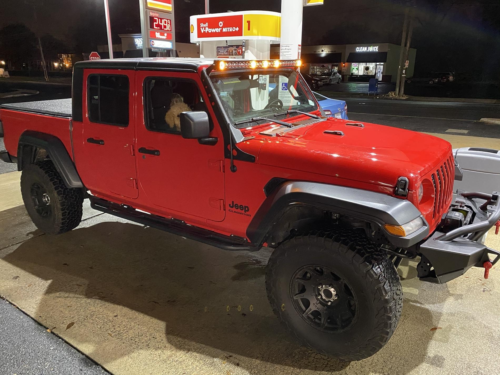 Jeep Gladiator Jeff's Firecracker Sport Maxtow Build EM0FAiE