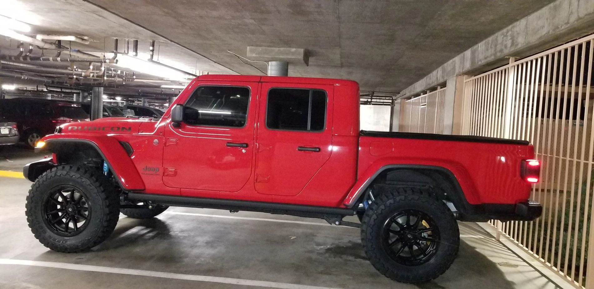 Jeep Gladiator FIRECRACKER RED Gladiator JT Club 20200110_195903