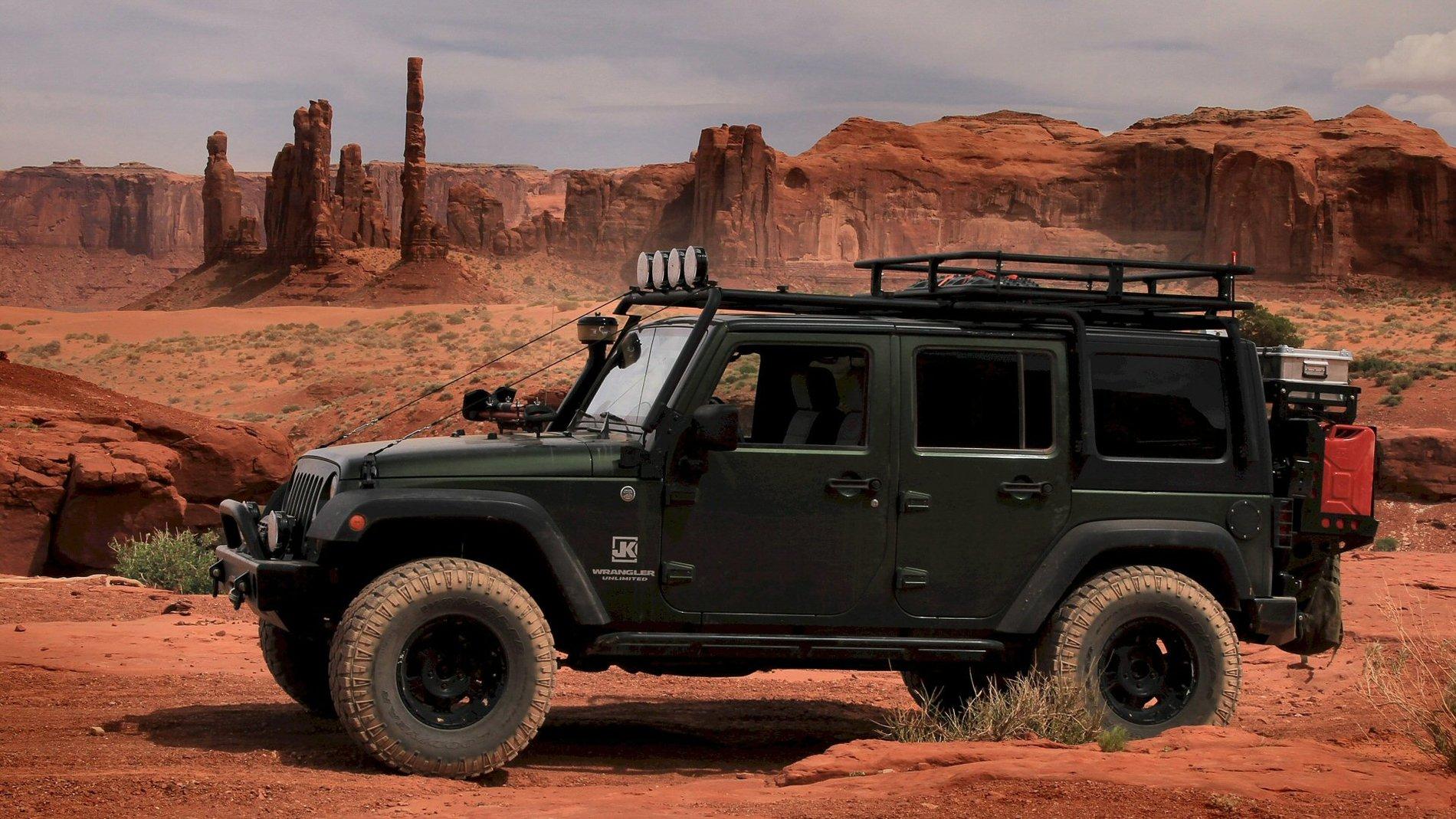 Arizona Explorations, May 14, 7_4346, Jeep and Totem Poles.jpg