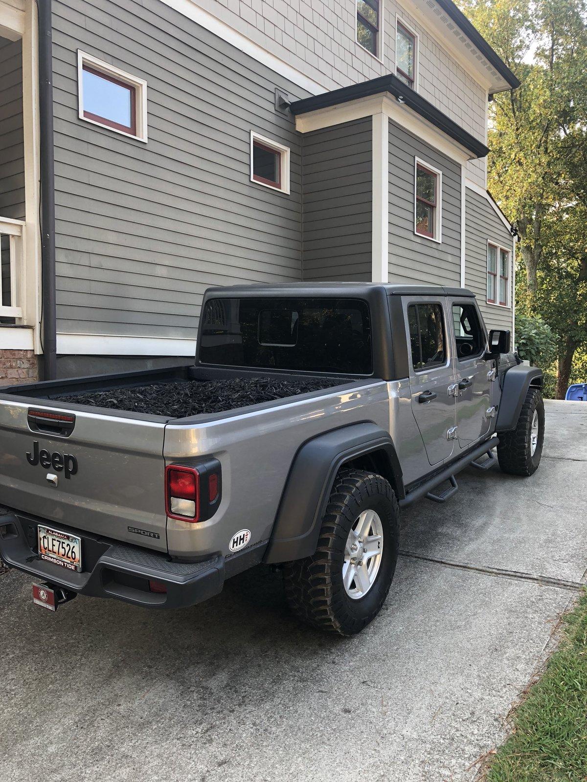 Jeep Gladiator Post your payload pics! IMG_0196