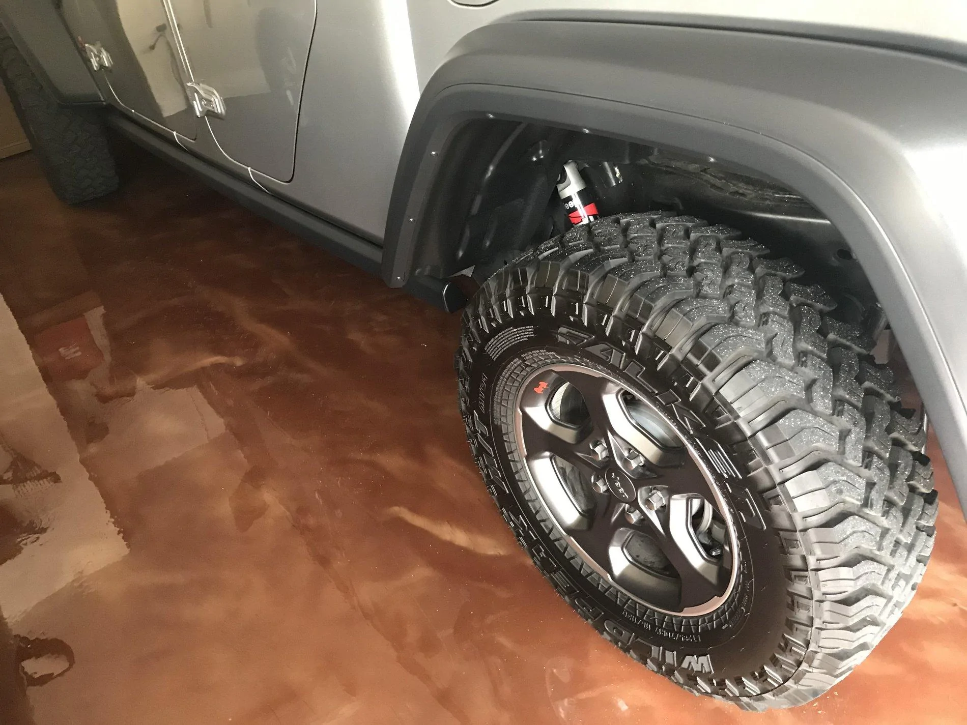 Jeep Gladiator Gladiator Rubicon Wheels M/Ts and Suspension - North FL gladiator tire back l