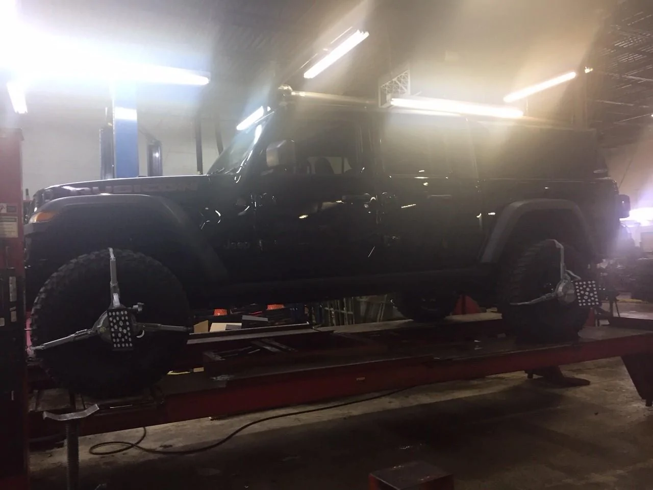 Jeep Gladiator Taller, Bumpier, Winchier, and Better-Driving JTR c/o Rock Krawler, et al. Sn1dGH7