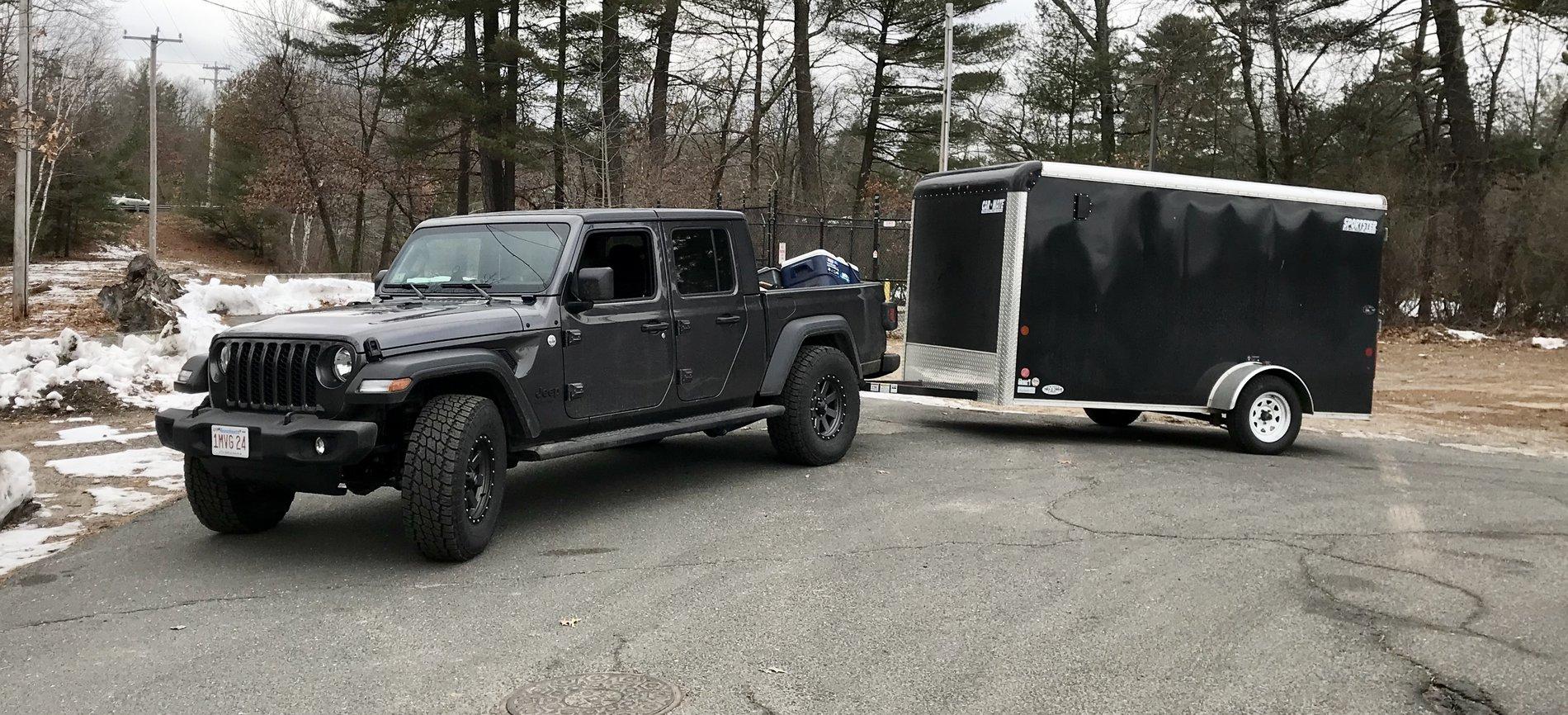 Jeep Gladiator Post your payload pics! 543AE011-F450-4CAA-AF9A-F23964990B96