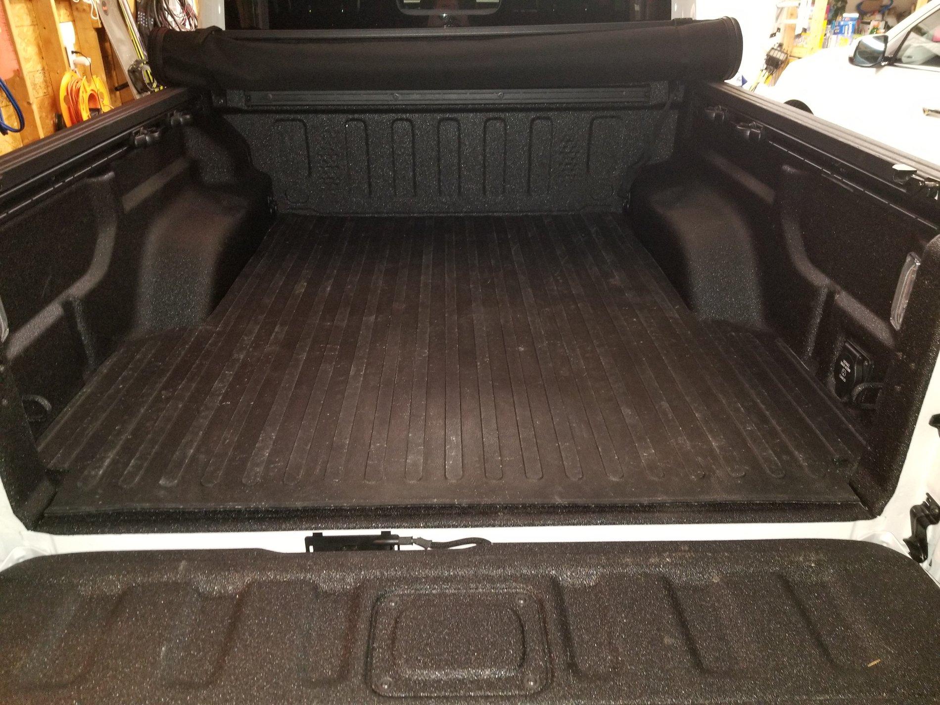 Jeep Gladiator Truck bed mat for Gladiator, rubber? 20200112_181256