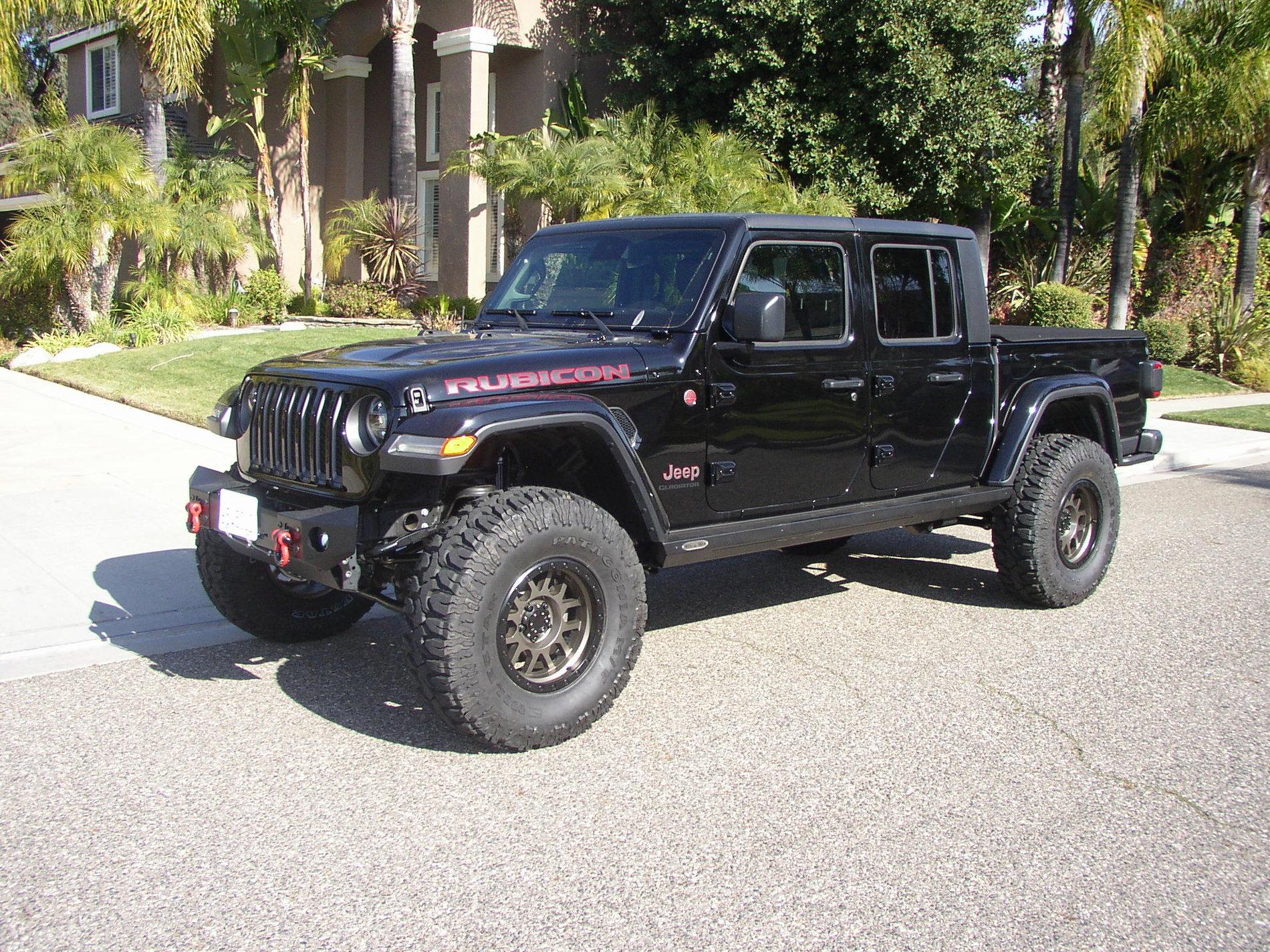 Jeep Gladiator Rock Krawler 3" X Factor JT System P1010001.JPG