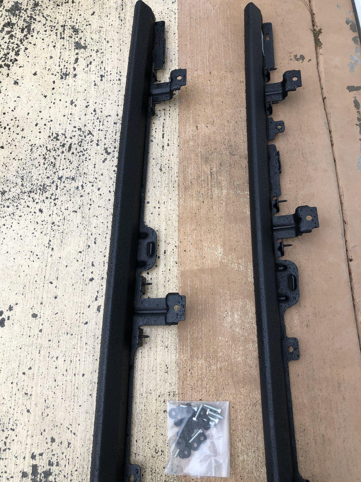 Jeep Gladiator Gladiator Rubicon Rock Rails 4606BE3E-3F59-441C-8DED-6EB0B6F08B12