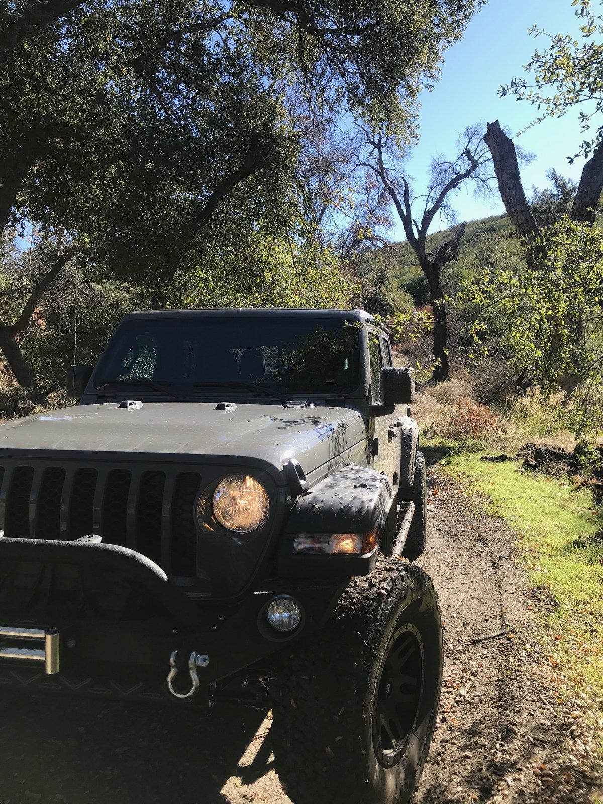 Jeep Gladiator Gladiators on Mopar 2" Lift Kit 1EFADD42-9E84-45CC-BE29-7B9264E0E920