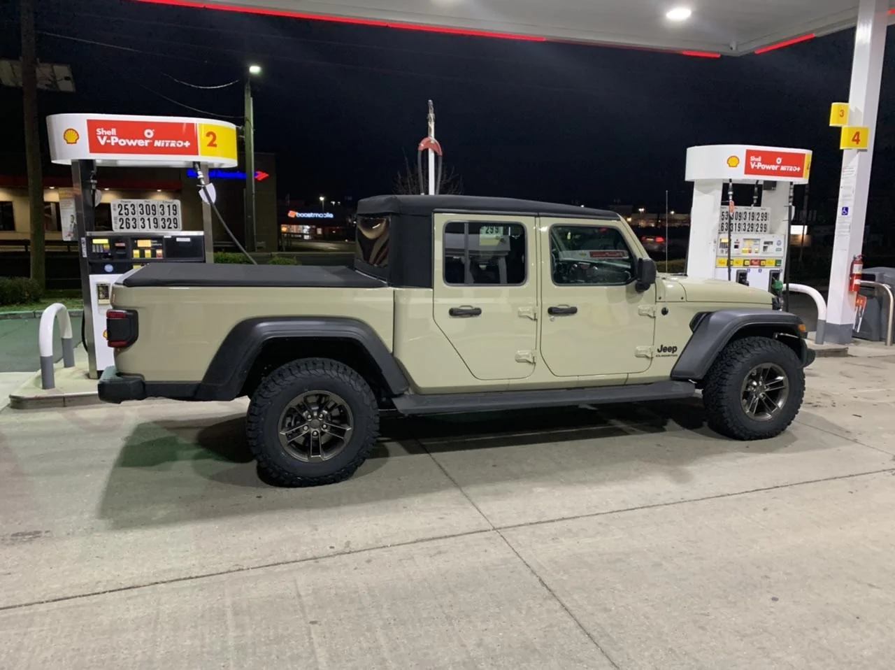 Jeep Gladiator GOBI Gladiator JT Club F8B8DFCF-8C2A-4168-9133-B7622B6E5F92