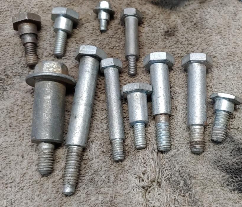 Jeep Gladiator Track Bar bolts shoulder-bolts
