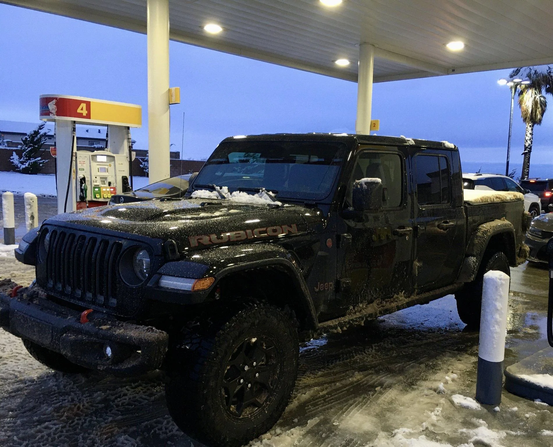 Jeep Gladiator Lets see all those Gladiators with lifts and bigger tires! 28502AE3-038E-4321-9A64-4414ACED7749