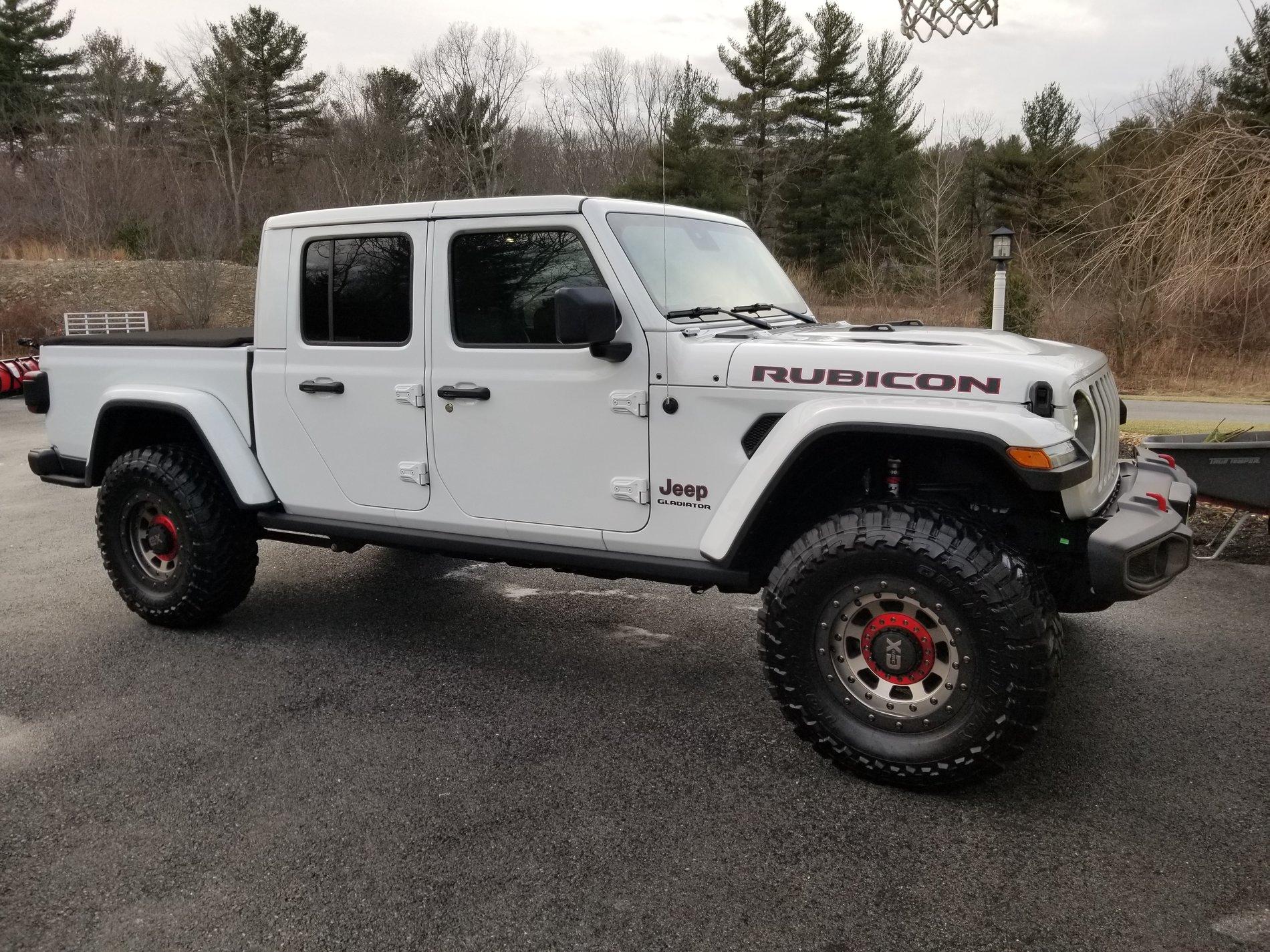 Jeep Gladiator BRIGHT WHITE Gladiator JT Club 20200111_155649