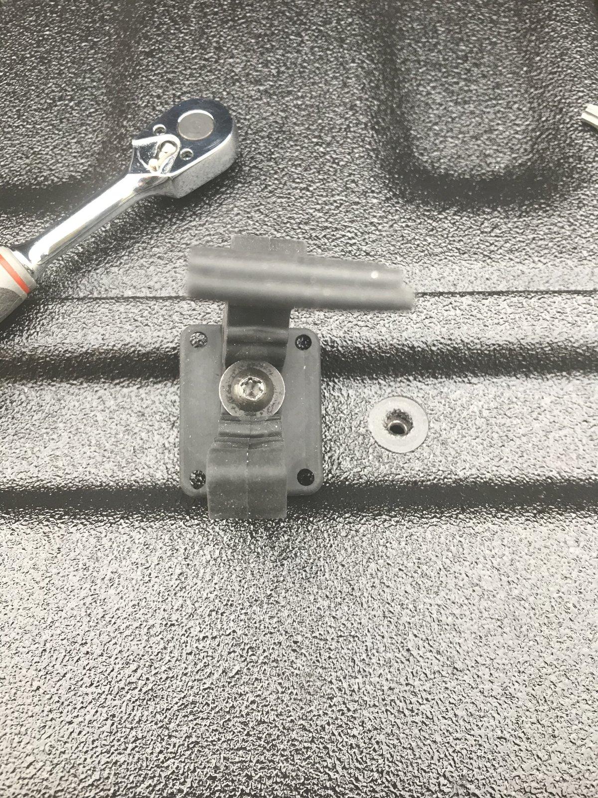 Jeep Gladiator Snow Brush Storage Mod. 95E7D16E-DEE9-4169-92B6-C4F1DC786A34