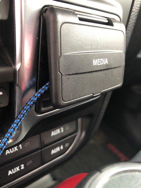 Jeep Gladiator Remove media outlet door?? image3