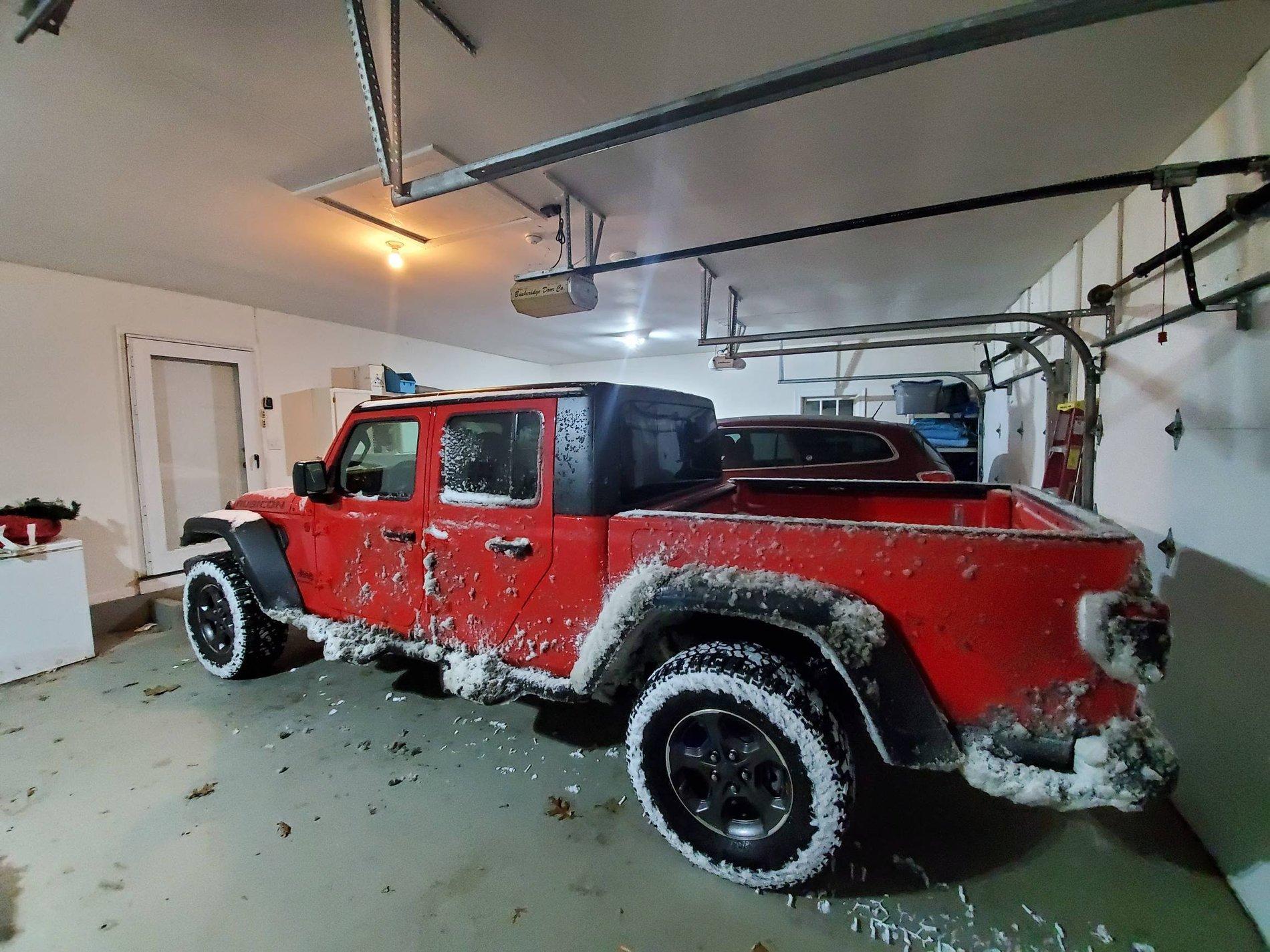 Jeep Gladiator What did you do TO your Gladiator today? [ADMIN WARNING: NO POLITICS, NO GUN TALK] Glad-snow