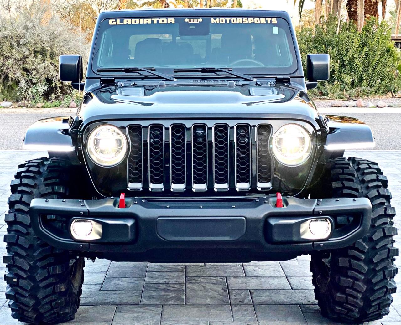 Jeep Gladiator Window Banners: Decals MDAwMDAwMDAwMC9hdHRhY2htZW50cy5vZmZpY2UubmV0QGI4ZDM3ODc0LTYyMzAtNDkwOC04YTI0LTg1NDVlYzQ0MDllZSJ9