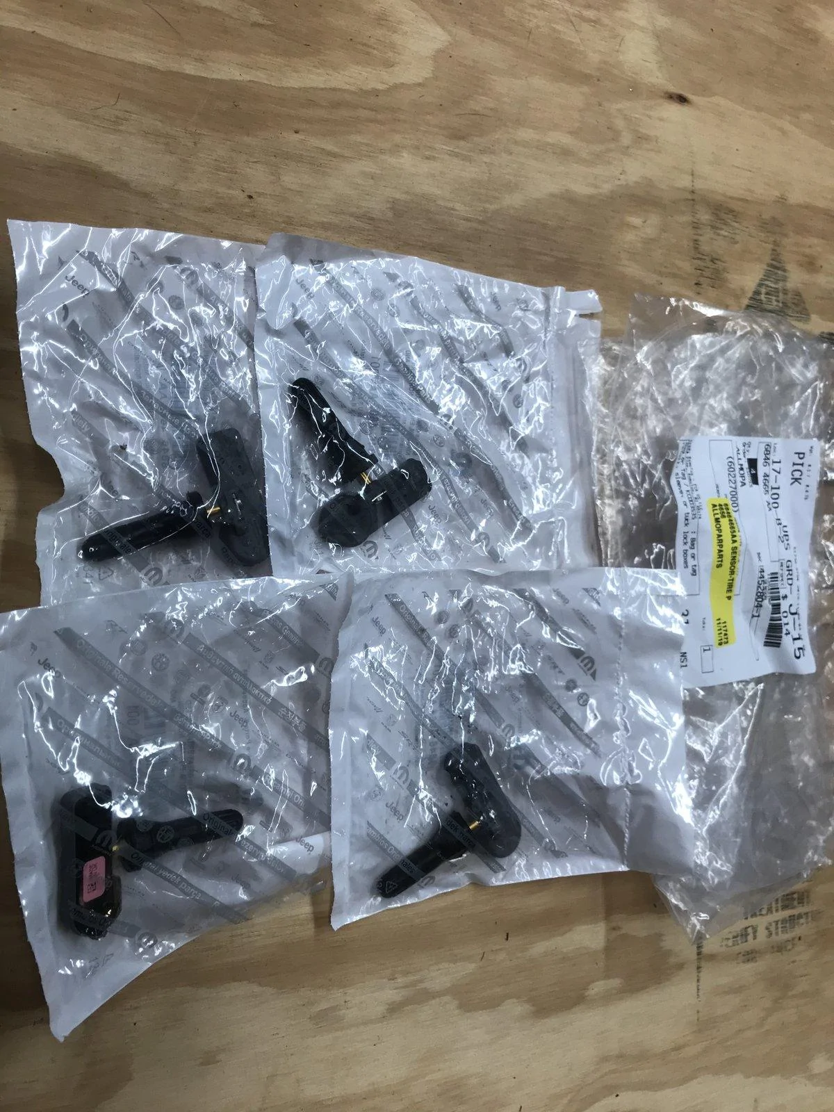 Jeep Gladiator One Set of TPMS Mopar OEM Sensors 89CE2FC9-170F-4F6C-9762-EAB04264B47B