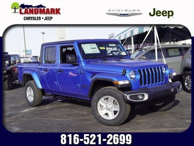 Jeep Gladiator Body color fenders available for Sport! IMG_0933.JPG