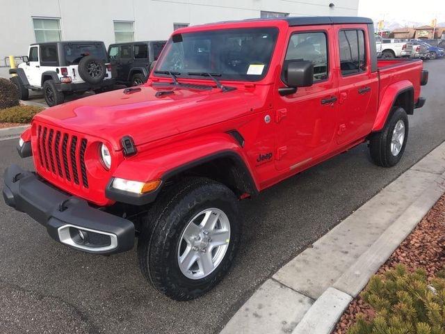 Jeep Gladiator Body color fenders available for Sport! IMG_0940.JPG