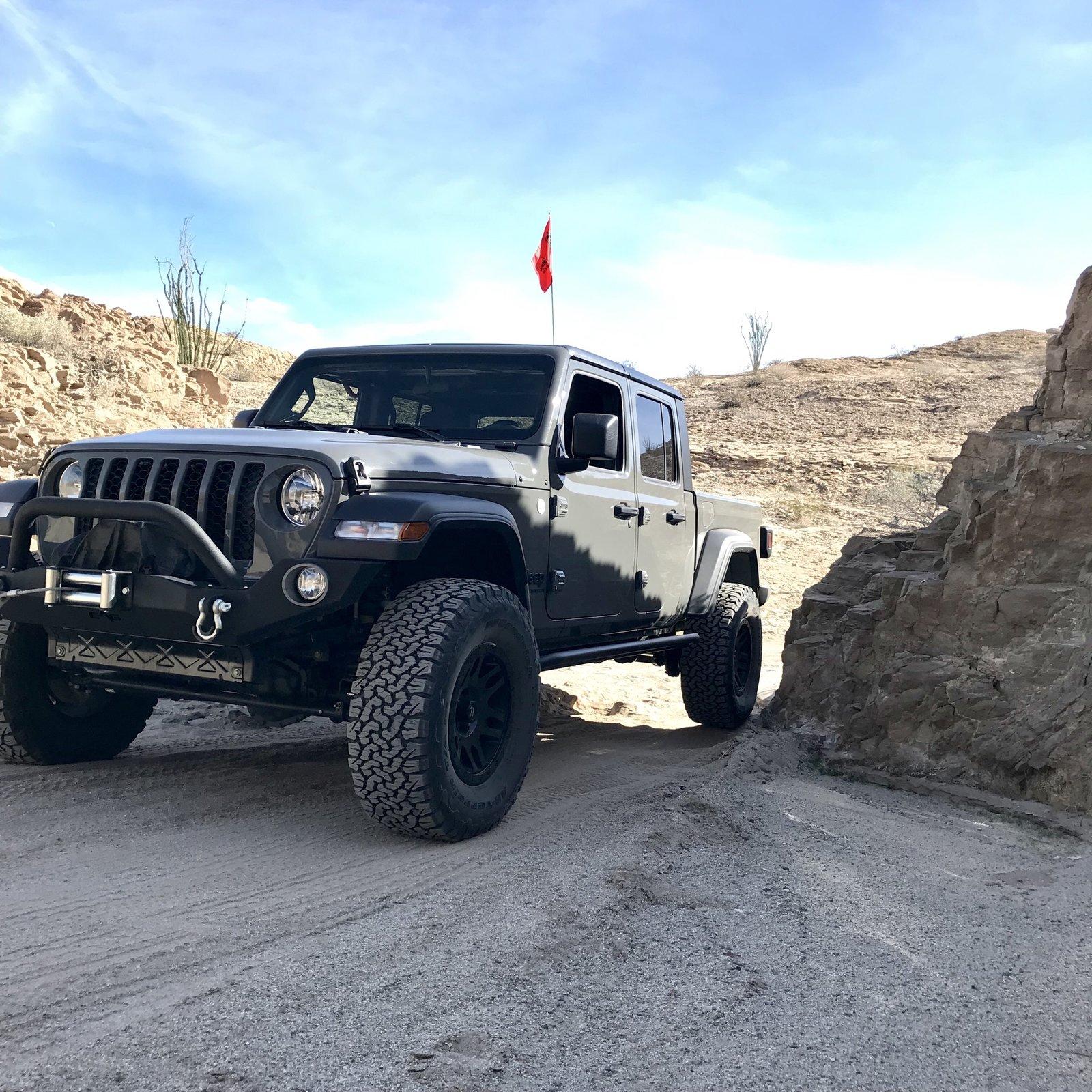 Jeep Gladiator What did you do WITH your Gladiator today? 00767FF1-7CAA-46C2-8BFE-3E0DAB96EC25