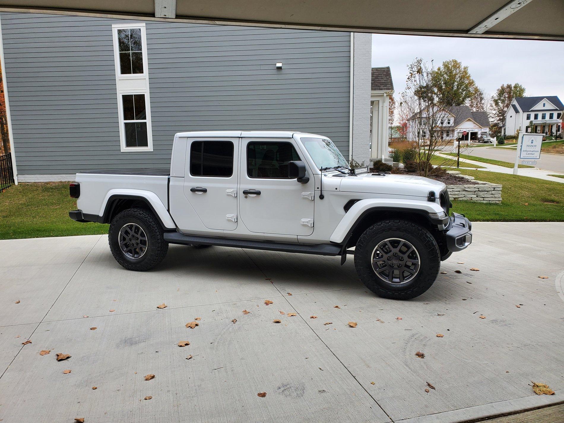 Jeep Gladiator 35's, no lift? 20191029_121117