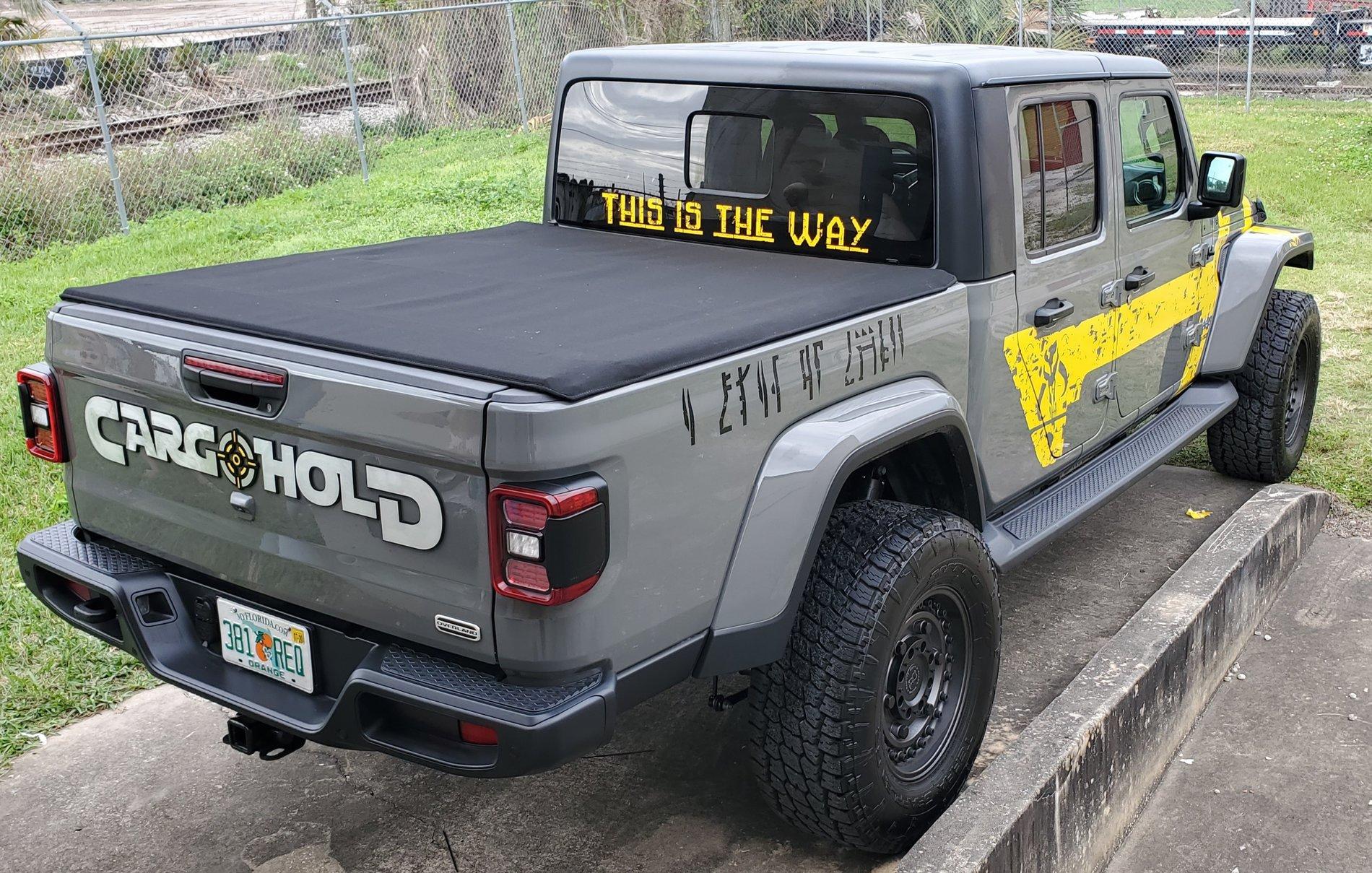 Jeep Gladiator DECALS/SIDE GRAPHICS/WRAPS 20200119_141321