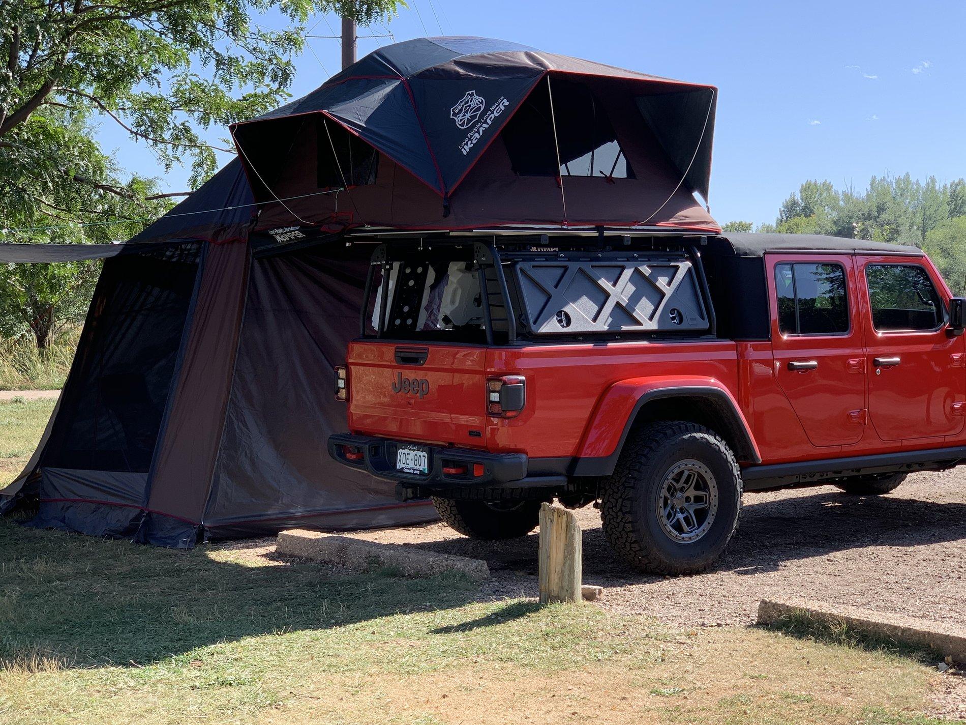 Jeep Gladiator Bed Rack and Roof Top Tents IMG_0332