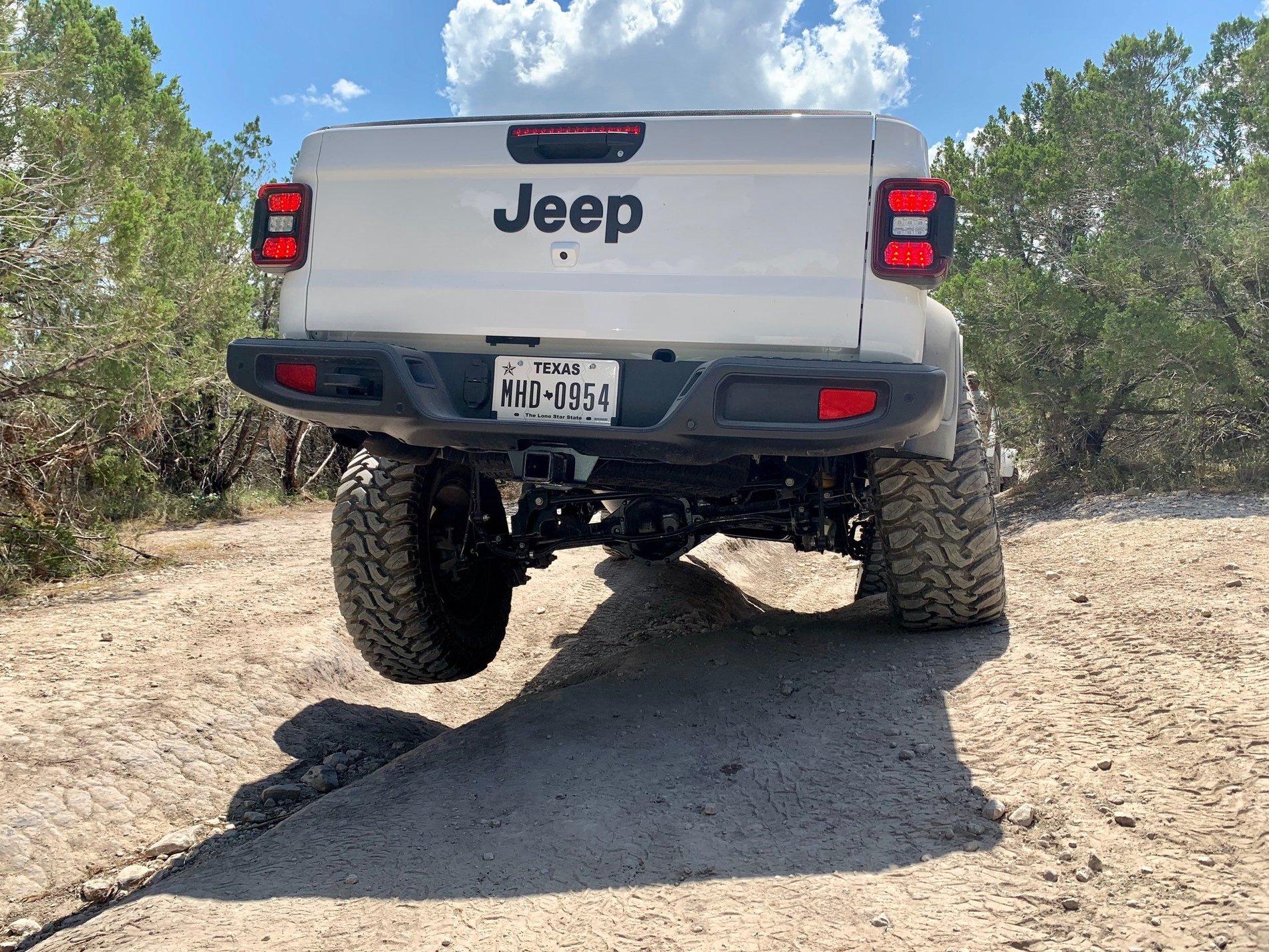 Jeep Gladiator SPORT "S" MAX TOW BUILD jee