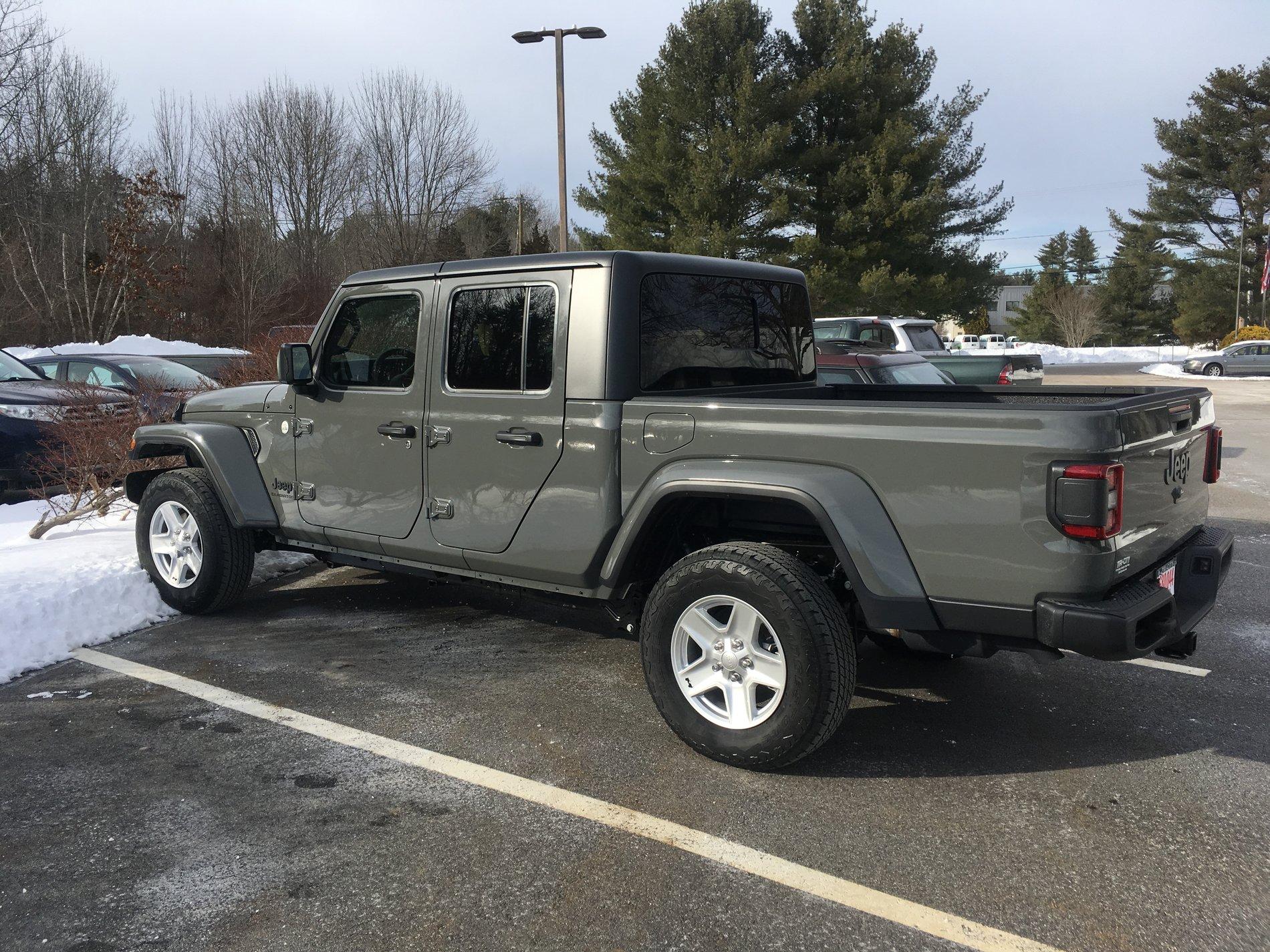 Jeep Gladiator STING GRAY Gladiator JT Club IMG_1758.JPG