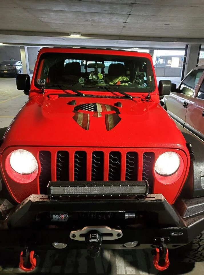 Jeep Gladiator DECALS/SIDE GRAPHICS/WRAPS 82457573_10221830667139529_8439805032370536448_o