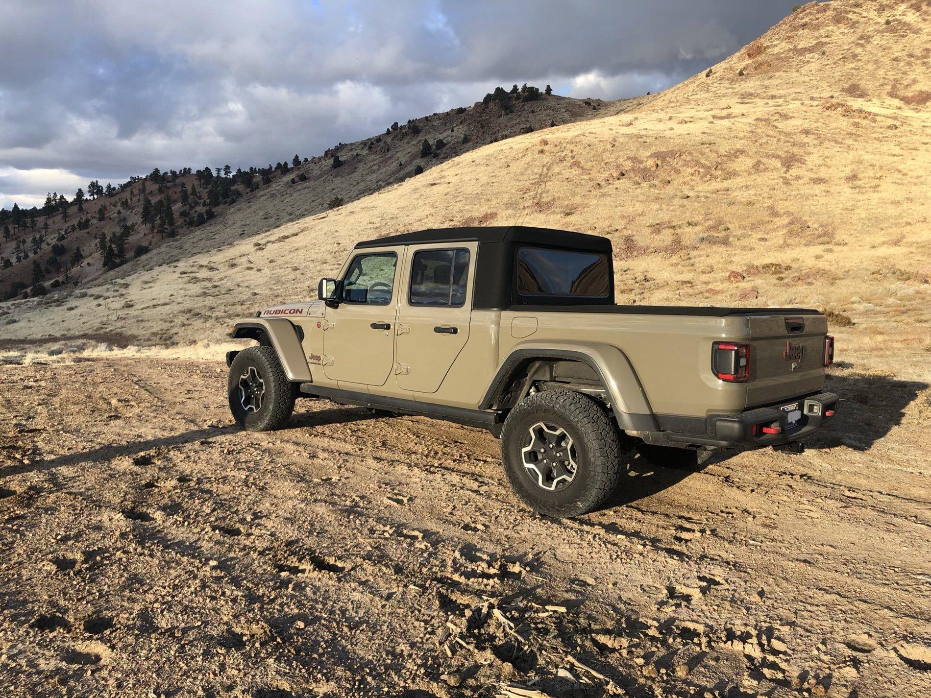 Jeep Gladiator GATOR Gladiator JT Club 44FB45CF-FA59-426E-AFCD-CAD111307F1C