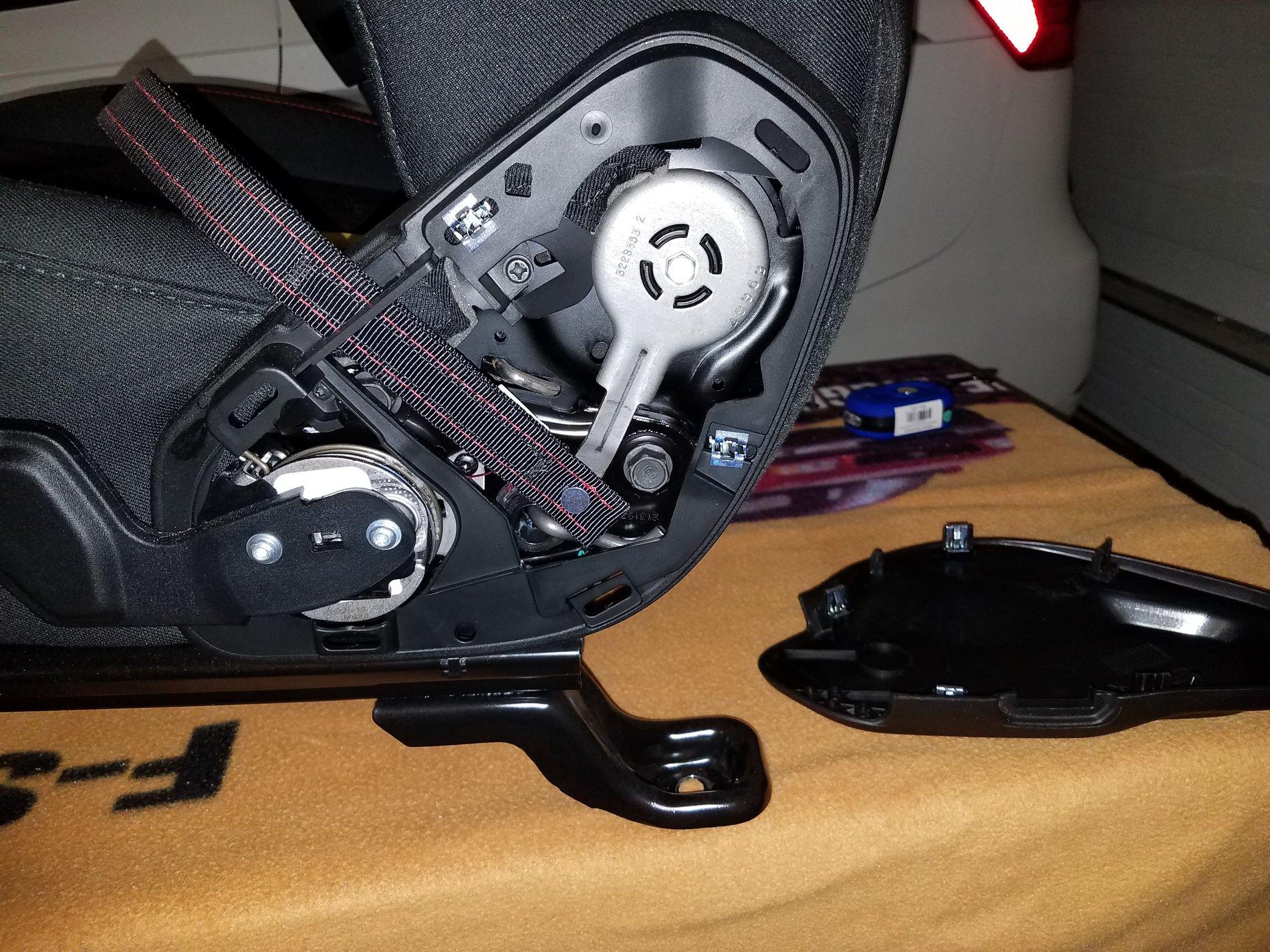 Jeep Gladiator Degreez Heated and Cooled seat install with Katzkins leather 20200118_201453
