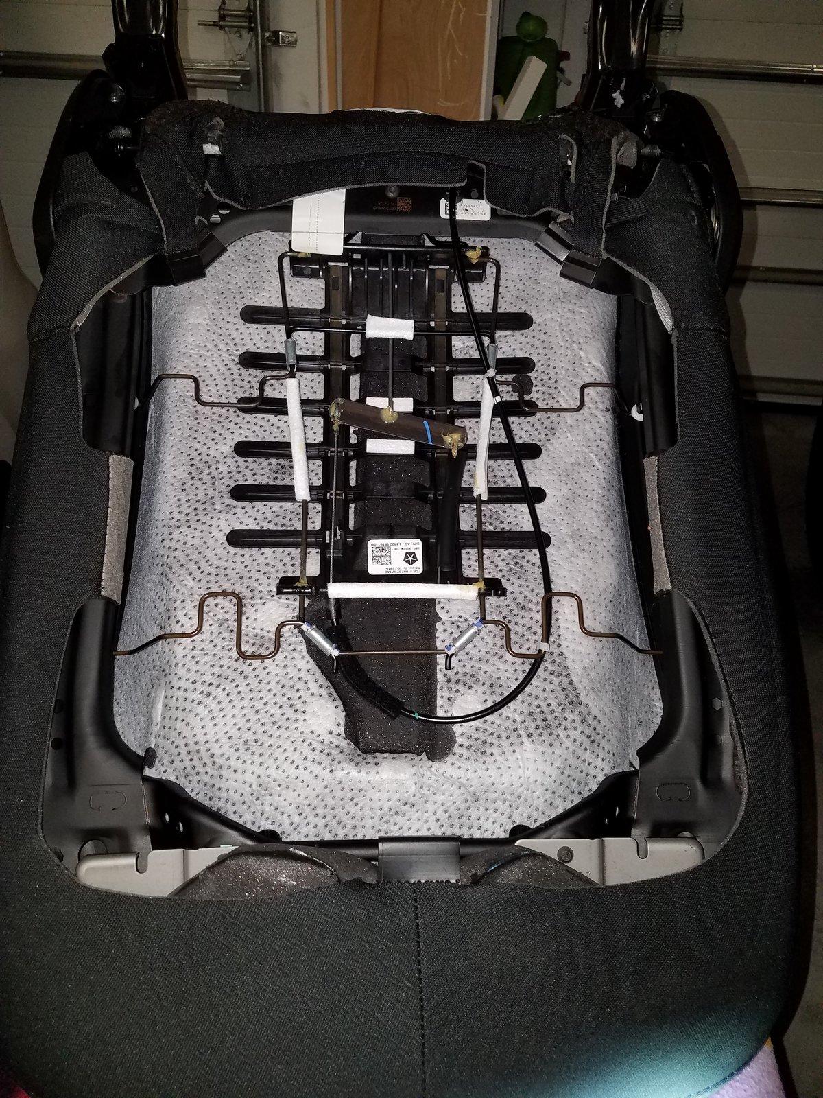 Jeep Gladiator Degreez Heated and Cooled seat install with Katzkins leather 20200118_202406