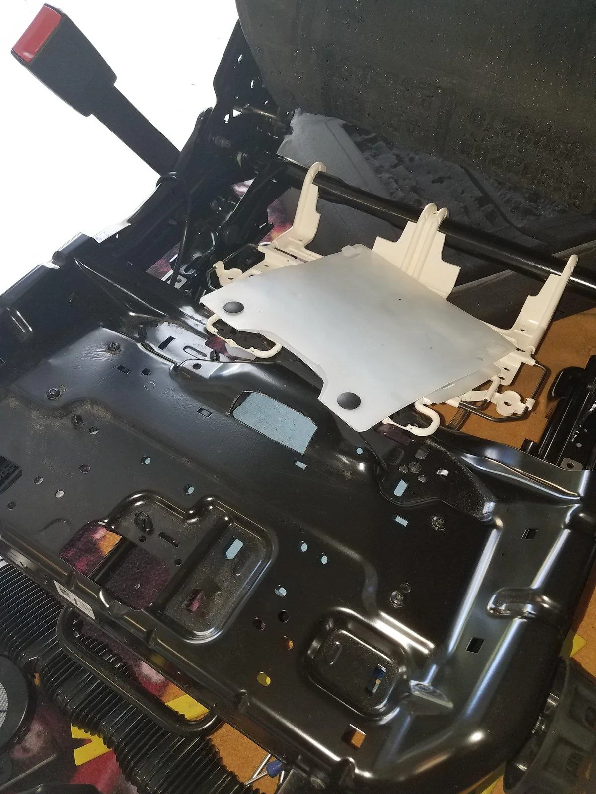 Jeep Gladiator Degreez Heated and Cooled seat install with Katzkins leather 20200119_141916