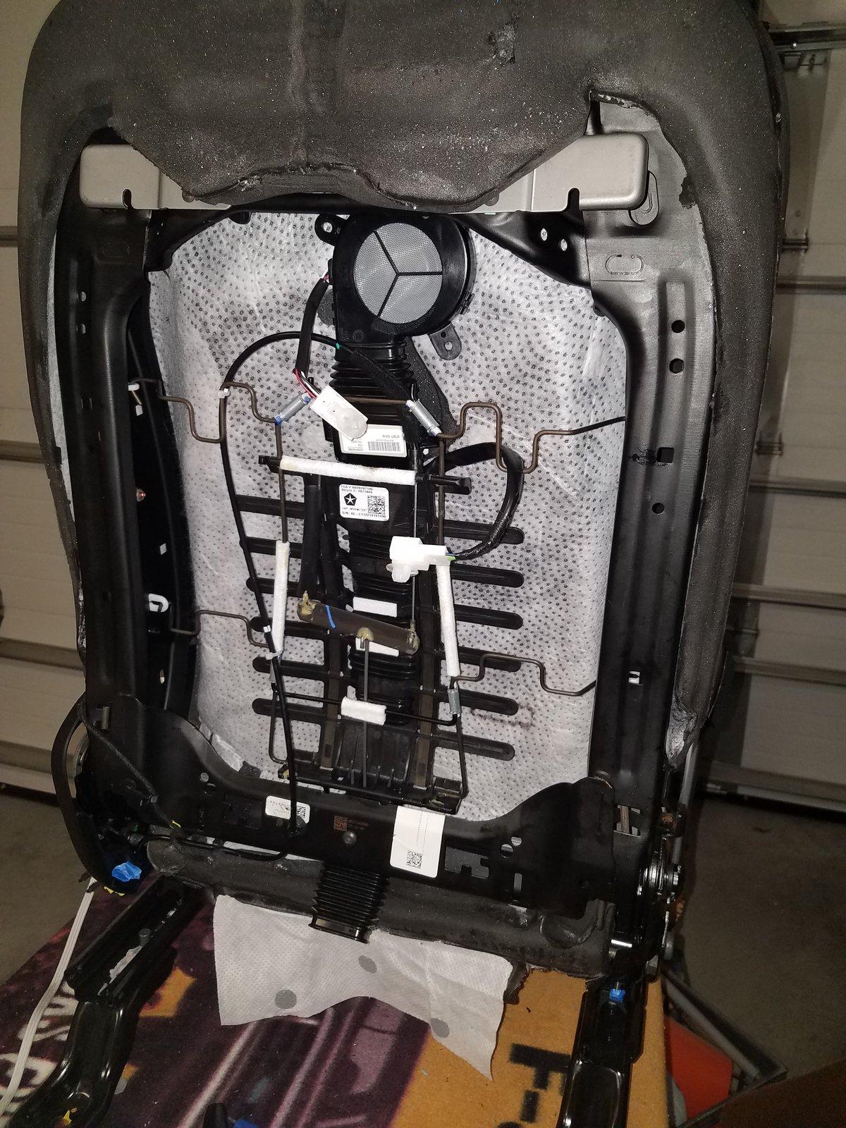 Jeep Gladiator Degreez Heated and Cooled seat install with Katzkins leather 20200119_185854