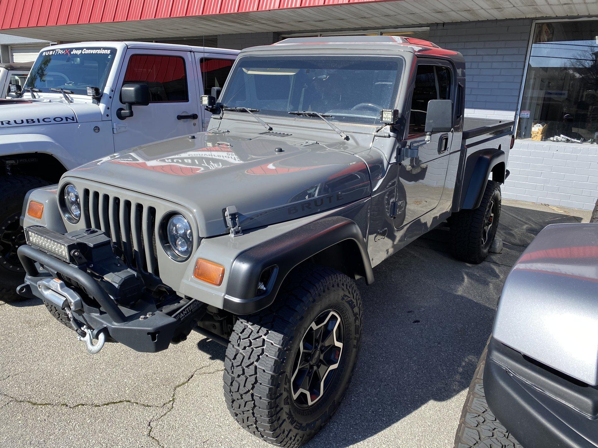 Jeep Gladiator Supporters of the J6 CCC9B2CC-7E10-4AC4-B3EE-2A0F09FF05C2